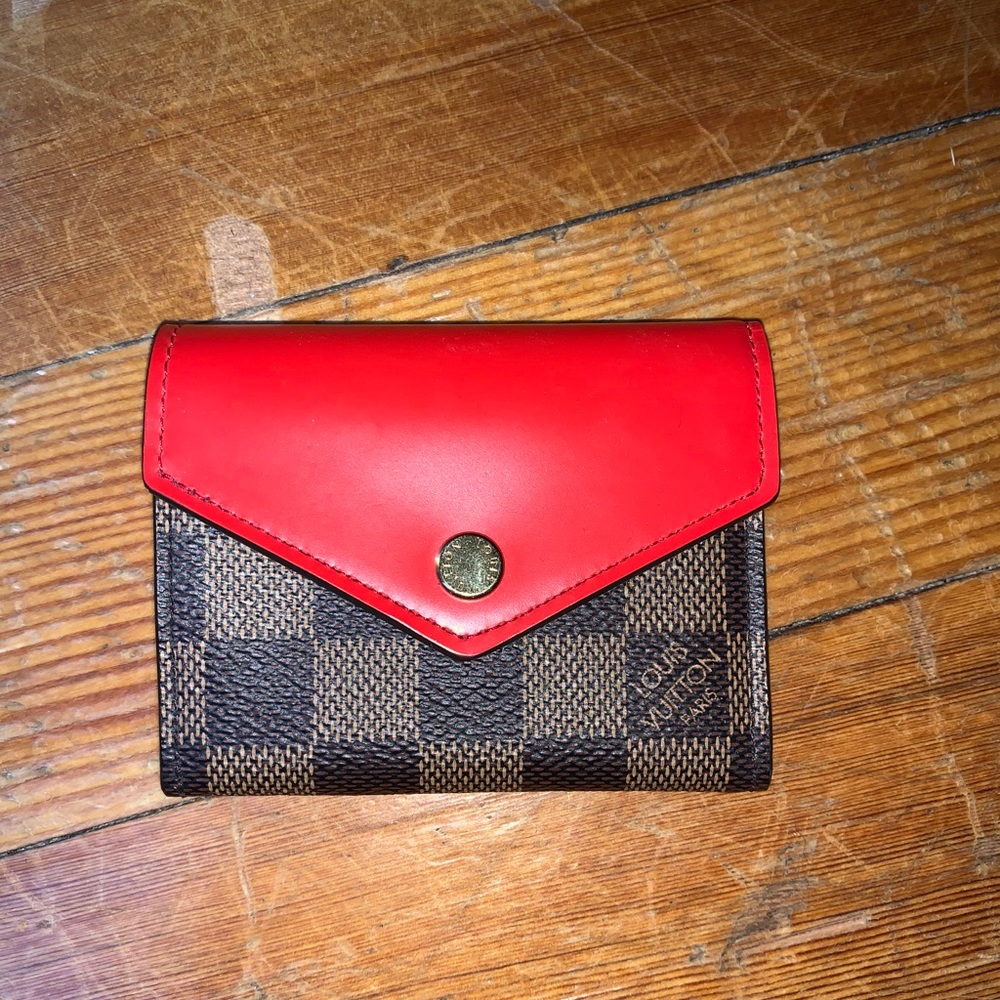 Louis Vuitton Tri-Fold wallet